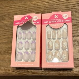 The Super Stick Mani Press-On Nails - Purple and White Floral